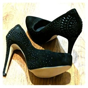 BCBGenetation Black Embellished Pumps